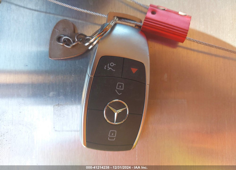 2020 MERCEDES-BENZ GLC 300 VIN: W1N0G8DB2LF815218
