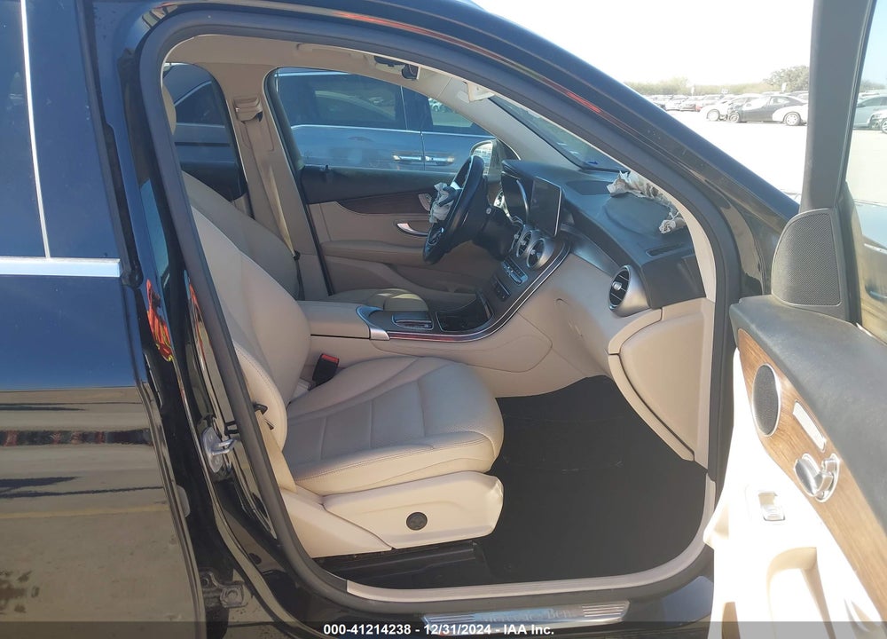 2020 MERCEDES-BENZ GLC 300 VIN: W1N0G8DB2LF815218