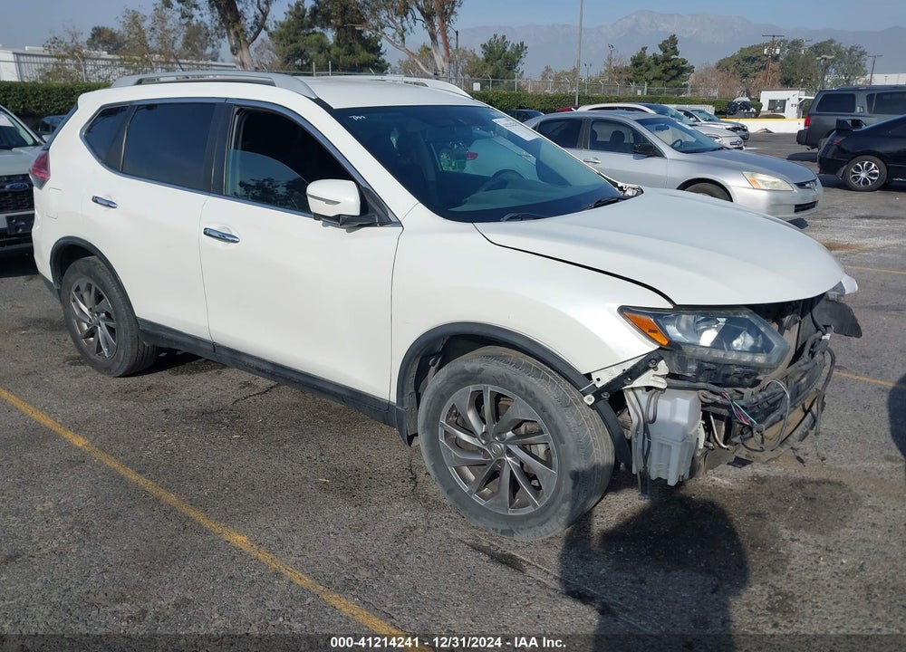 2015 NISSAN ROGUE SL VIN: 5N1AT2MT9FC908073