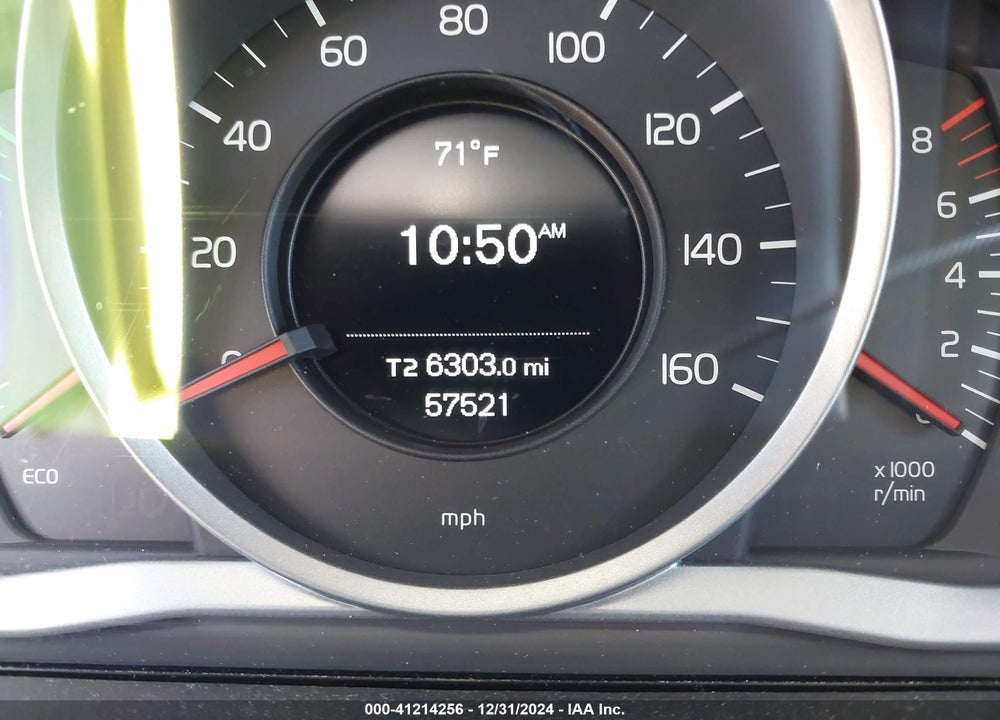 2017 VOLVO XC60 T5 DYNAMIC VIN: YV440MRR7H2079562