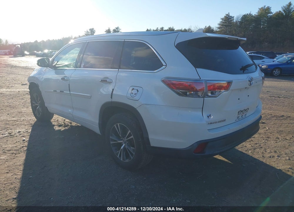 2016 TOYOTA HIGHLANDER XLE V6 VIN: 5TDKKRFH0GS175585