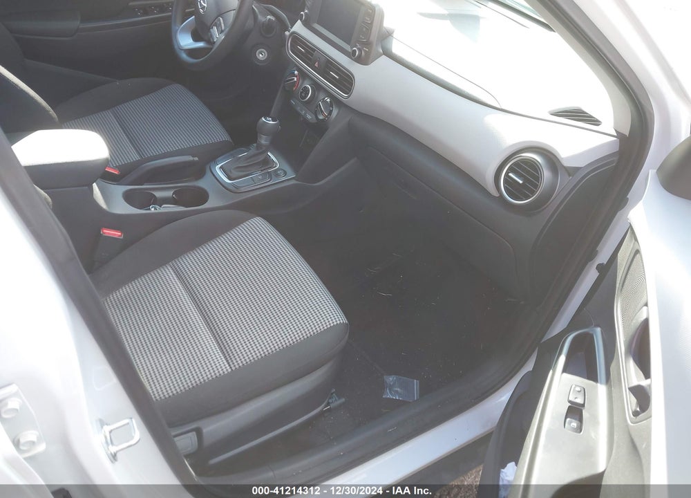2020 HYUNDAI KONA SE VIN: KM8K1CAAXLU526188