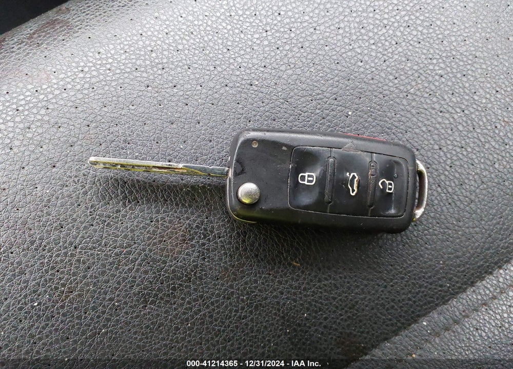 2012 VOLKSWAGEN JETTA 2.5L SE VIN: 3VWDP7AJ6CM363009