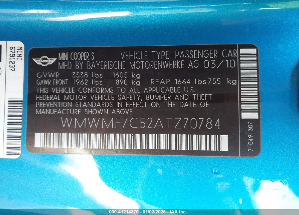 2010 MINI COOPER S VIN: WMWMF7C52ATZ70784
