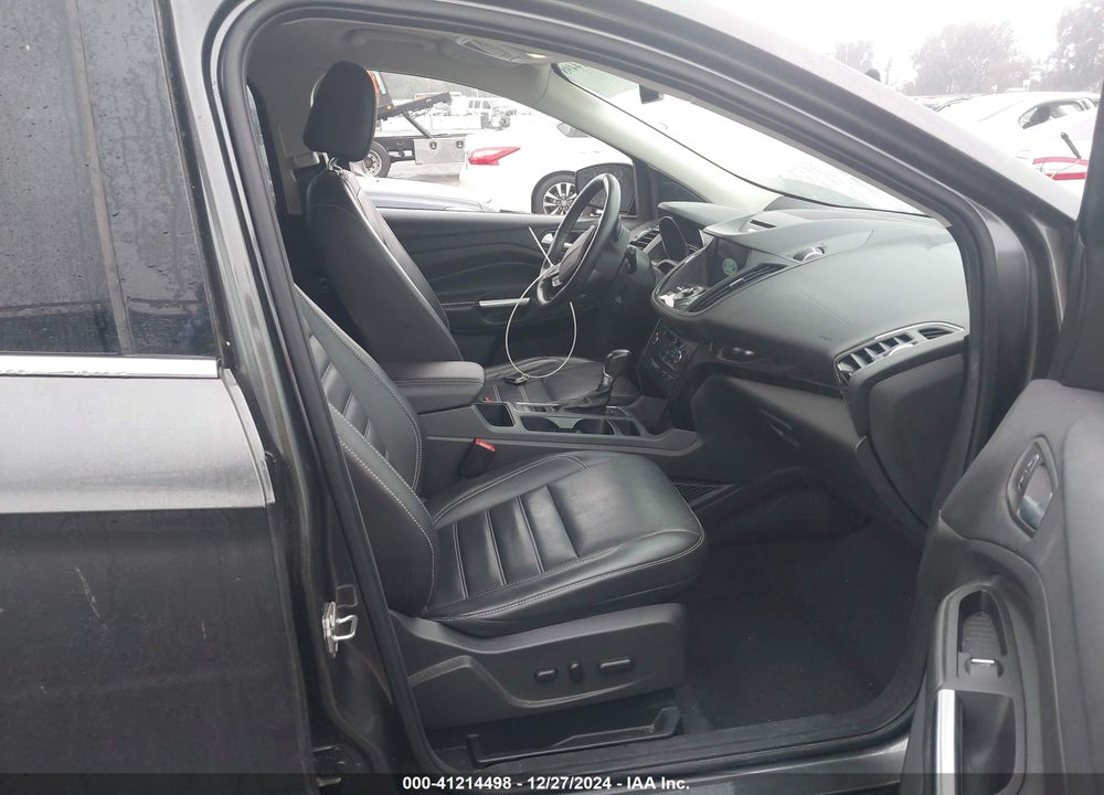 2017 FORD ESCAPE TITANIUM VIN: 1FMCU0JD3HUD27981