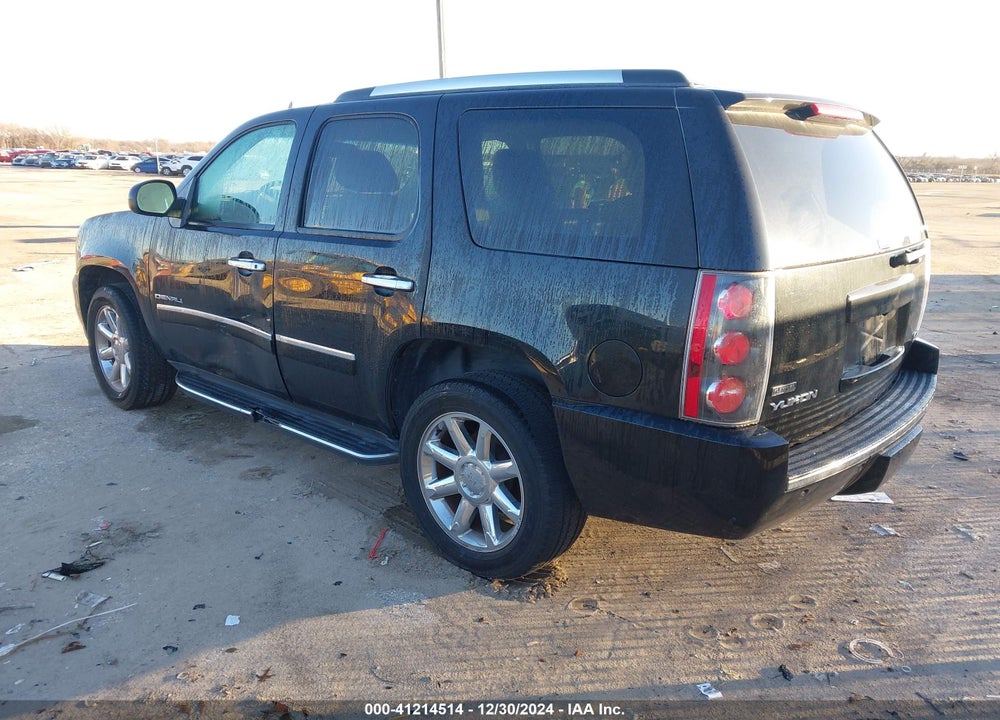 2012 GMC YUKON DENALI VIN: 1GKS1EEF9CR298262