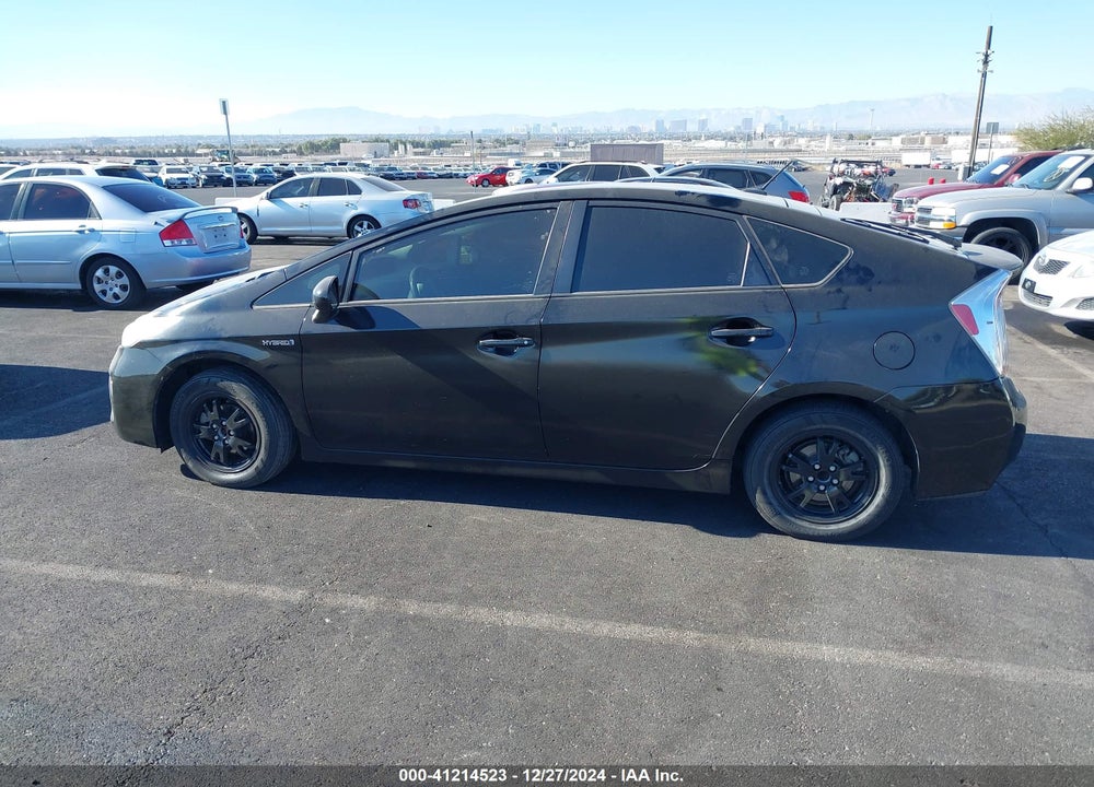 2013 TOYOTA PRIUS THREE VIN: JTDKN3DU6D5543595