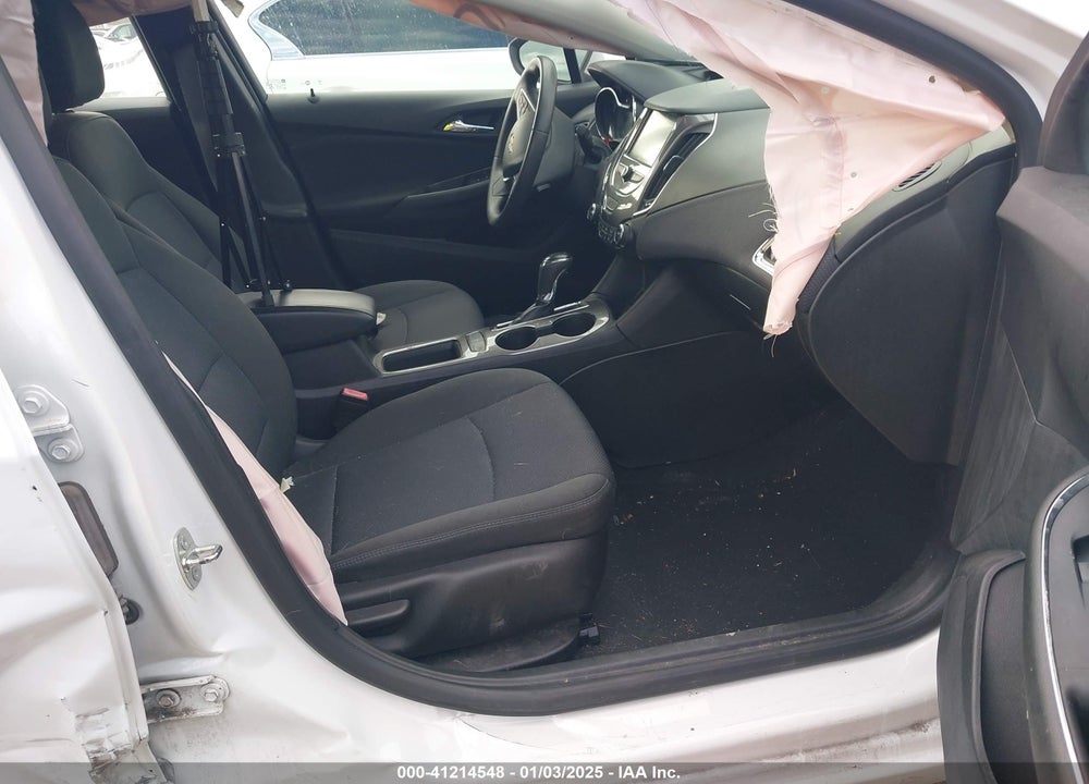 2017 CHEVROLET CRUZE VIN: 3G1BE6SM1HS588937