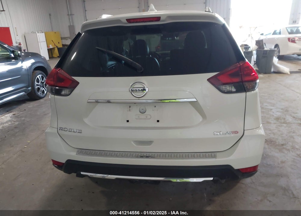 2018 NISSAN ROGUE SL VIN: 5N1AT2MV6JC823539
