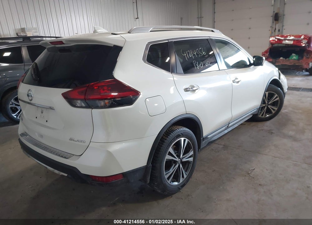 2018 NISSAN ROGUE SL VIN: 5N1AT2MV6JC823539