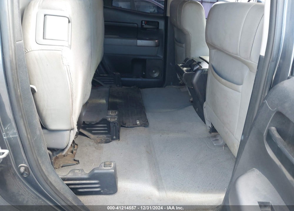 2010 TOYOTA TUNDRA VIN: 5TFUW5F11AX135364