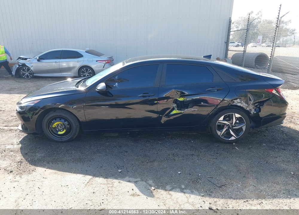 2023 HYUNDAI ELANTRA VIN: KMHLS4AG0PU518487