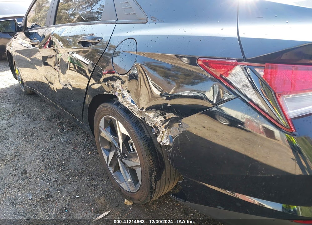 2023 HYUNDAI ELANTRA VIN: KMHLS4AG0PU518487