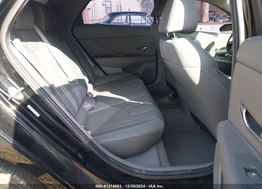 2023 HYUNDAI ELANTRA VIN: KMHLS4AG0PU518487