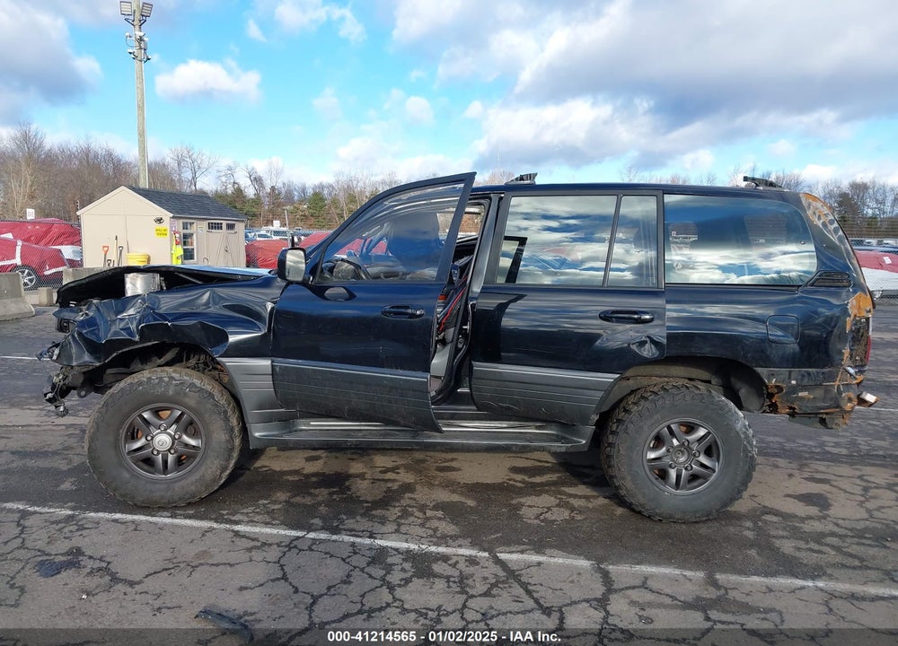 2002 LEXUS LX 470 VIN: JTJHT00W123515036