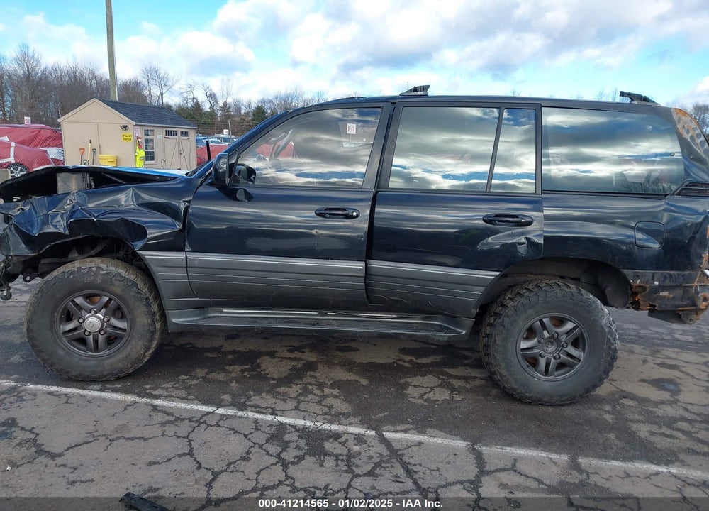 2002 LEXUS LX 470 VIN: JTJHT00W123515036