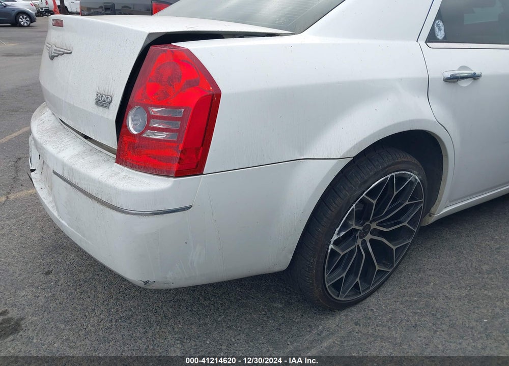 2010 CHRYSLER 300 TOURING VIN: 2C3CA4CD6AH255981