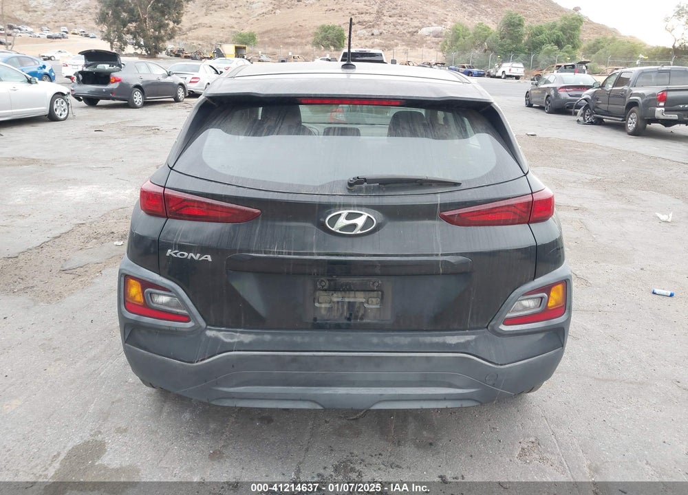 2018 HYUNDAI KONA SE VIN: KM8K12AA5JU090518