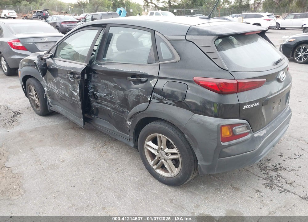 2018 HYUNDAI KONA SE VIN: KM8K12AA5JU090518