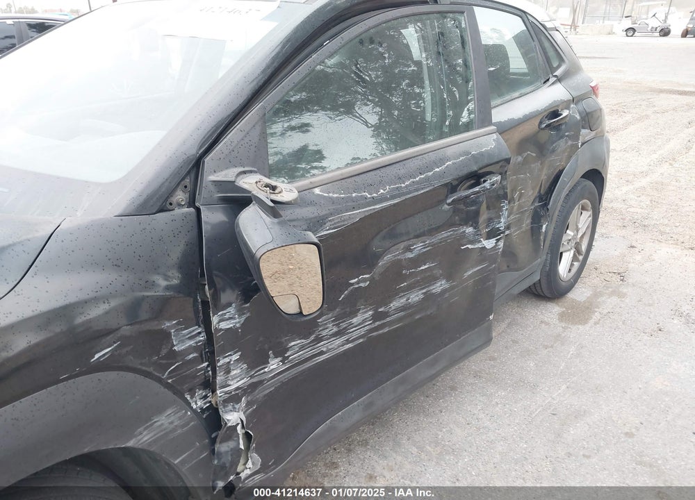 2018 HYUNDAI KONA SE VIN: KM8K12AA5JU090518