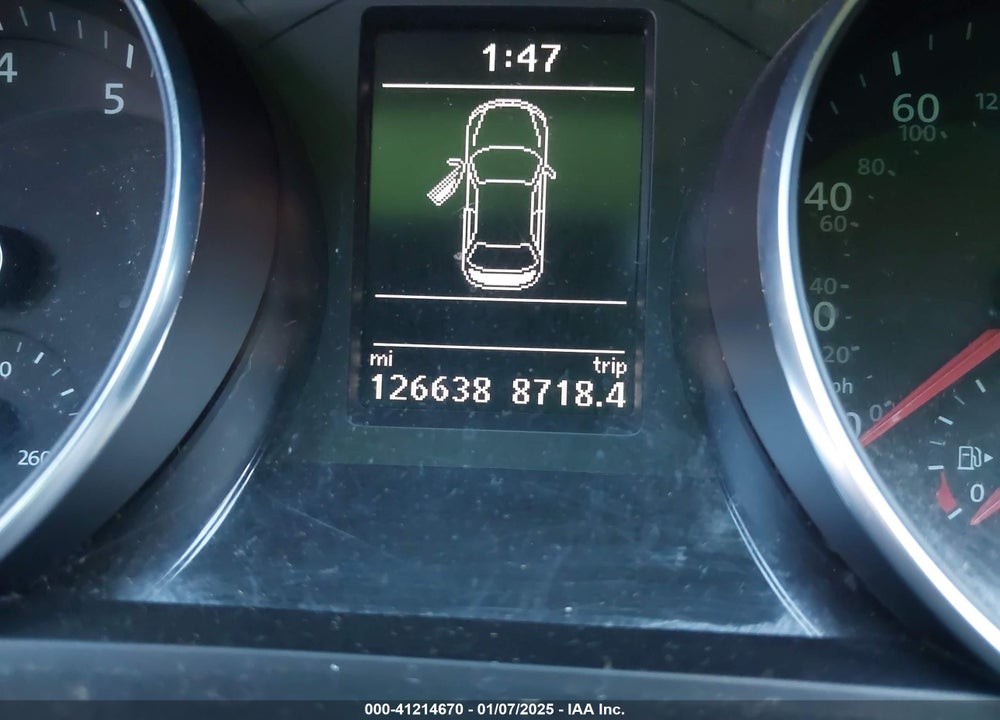 2018 VOLKSWAGEN PASSAT VIN: 1VWAA7A37JC020276