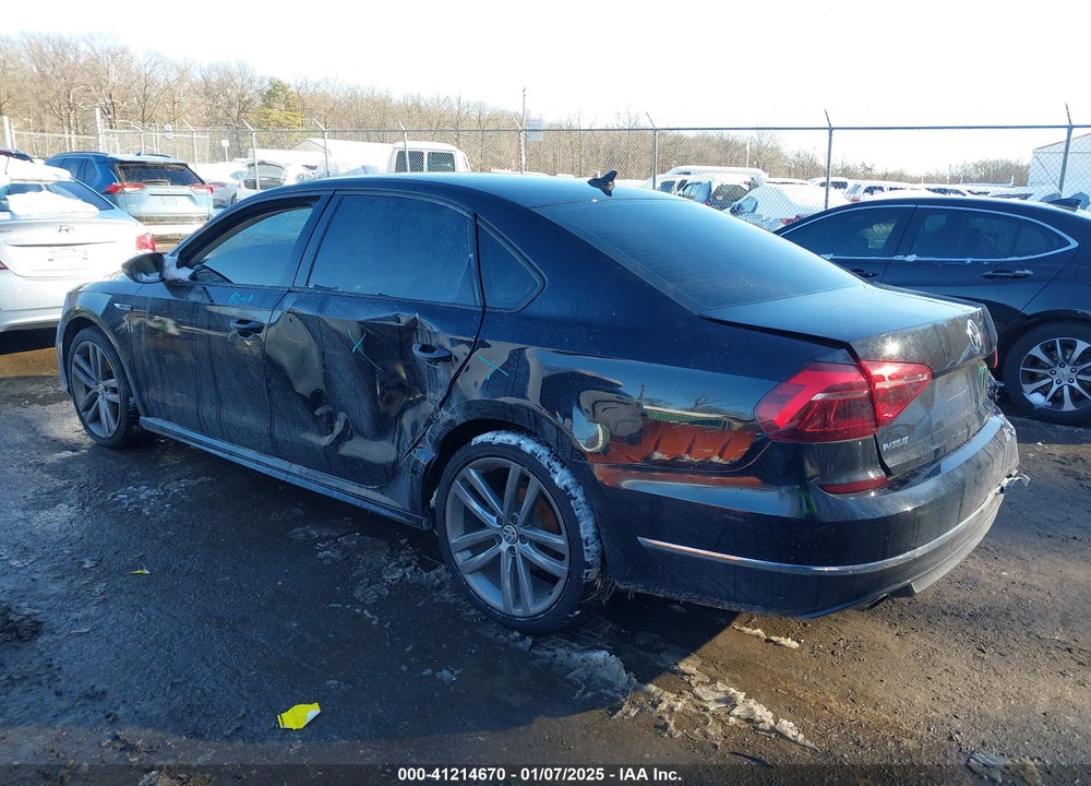 2018 VOLKSWAGEN PASSAT VIN: 1VWAA7A37JC020276