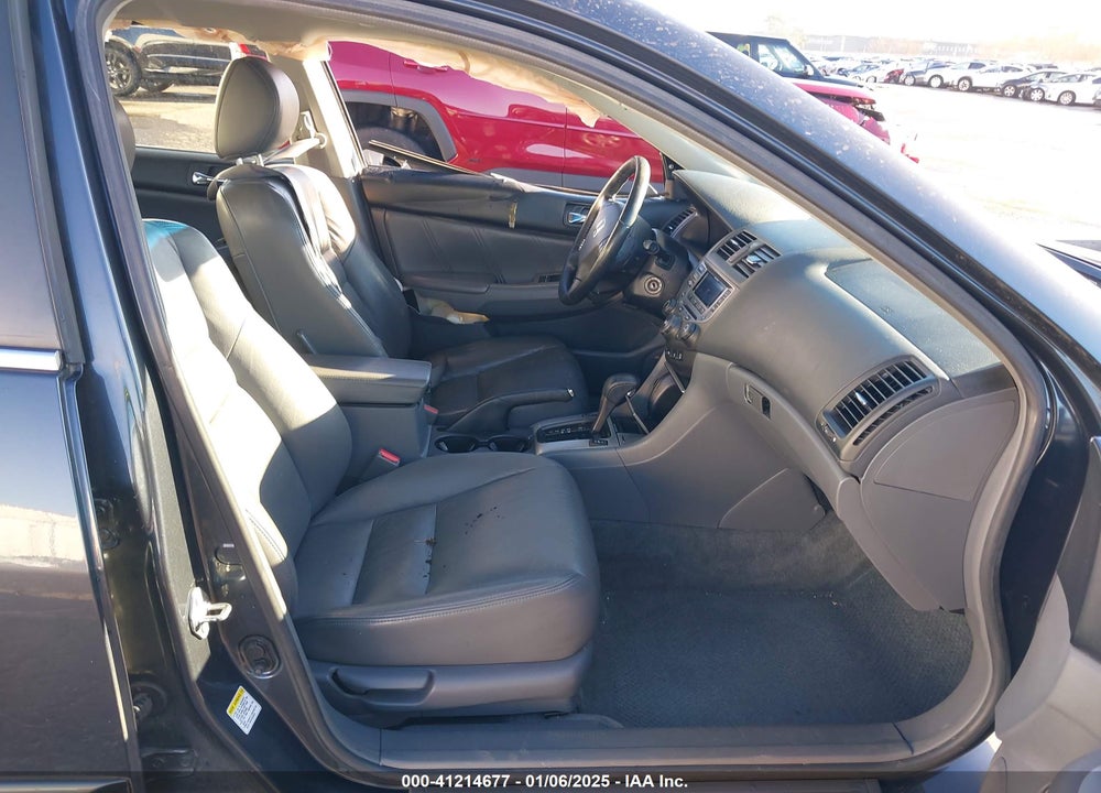 2007 HONDA ACCORD 2.4 EX VIN: 1HGCM568X7A043570