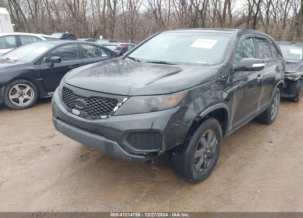 2011 KIA SORENTO LX VIN: 5XYKT3A19BG144894