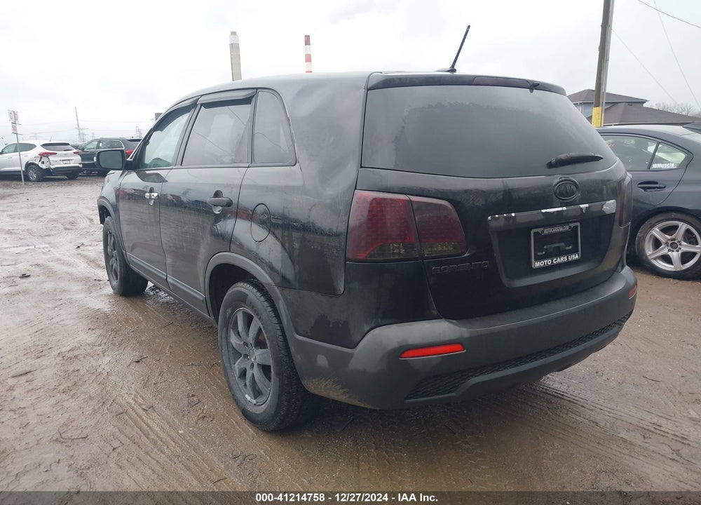 2011 KIA SORENTO LX VIN: 5XYKT3A19BG144894