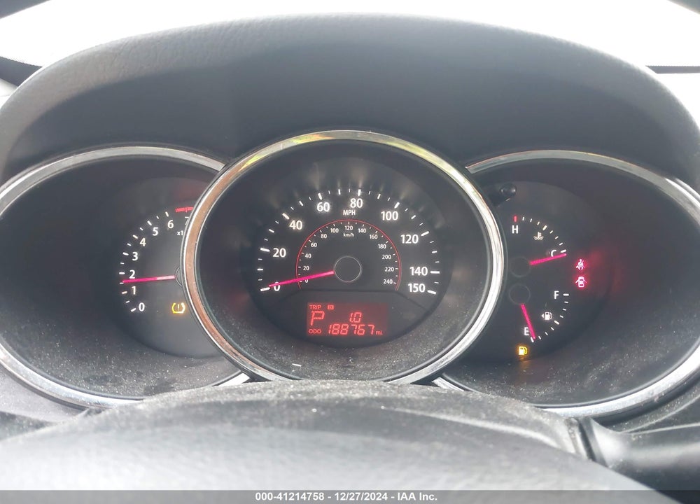 2011 KIA SORENTO LX VIN: 5XYKT3A19BG144894