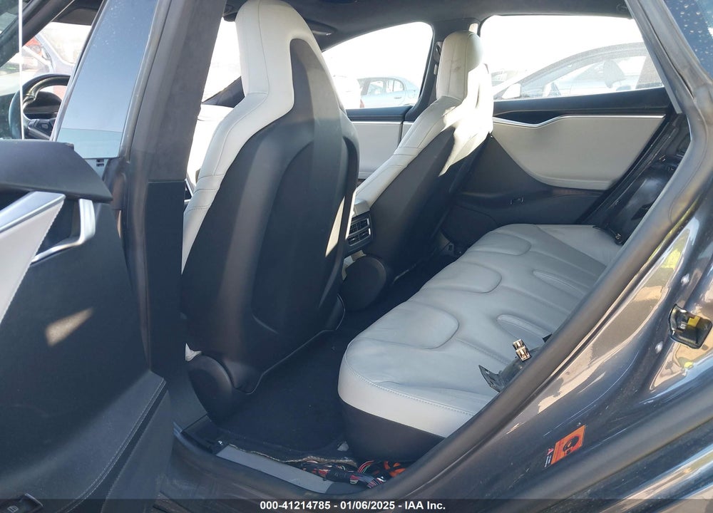 2016 TESLA MODEL S VIN: 5YJSA1E20GF128496