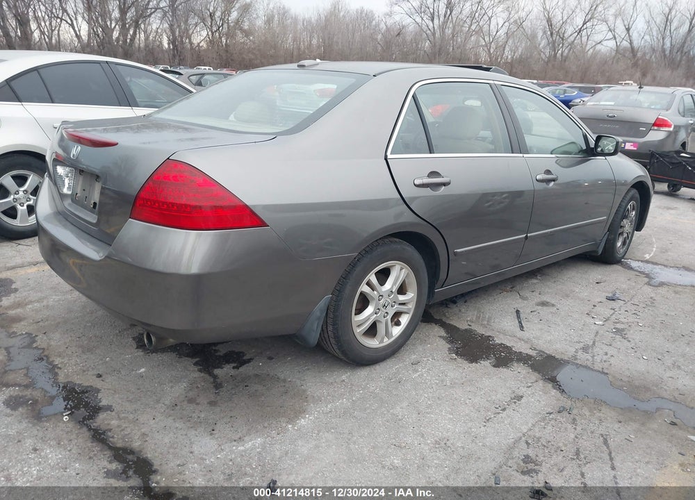 2006 HONDA ACCORD 2.4 EX VIN: 1HGCM56836A111447