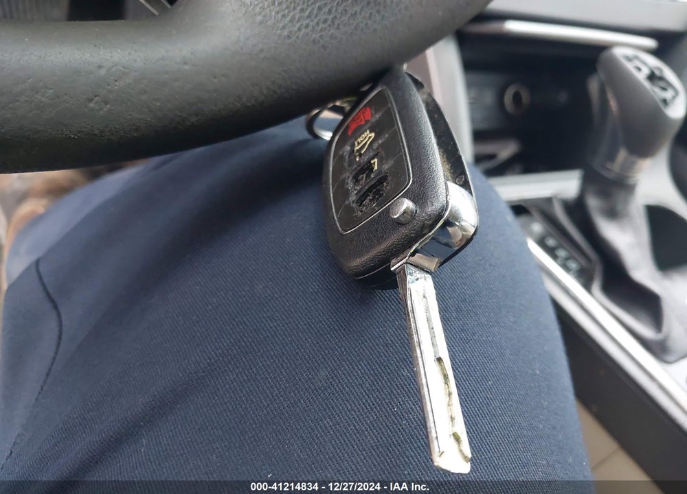 2015 HYUNDAI SONATA SE VIN: 5NPE24AF7FH150287