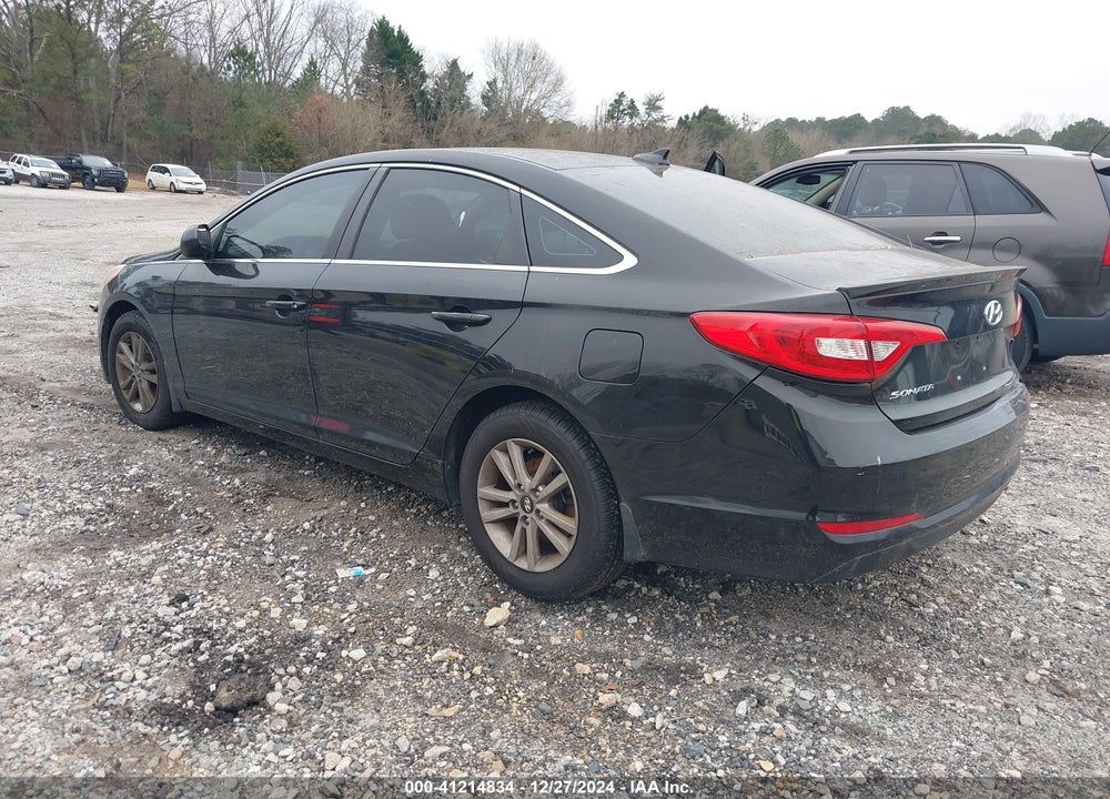2015 HYUNDAI SONATA SE VIN: 5NPE24AF7FH150287