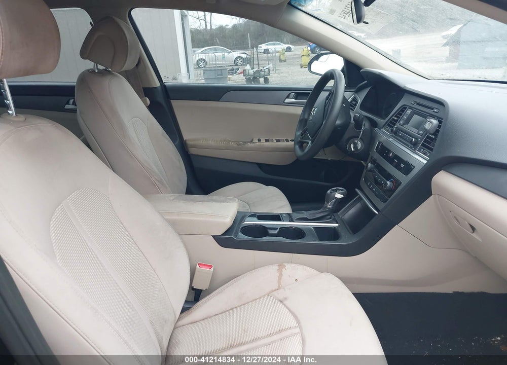 2015 HYUNDAI SONATA SE VIN: 5NPE24AF7FH150287