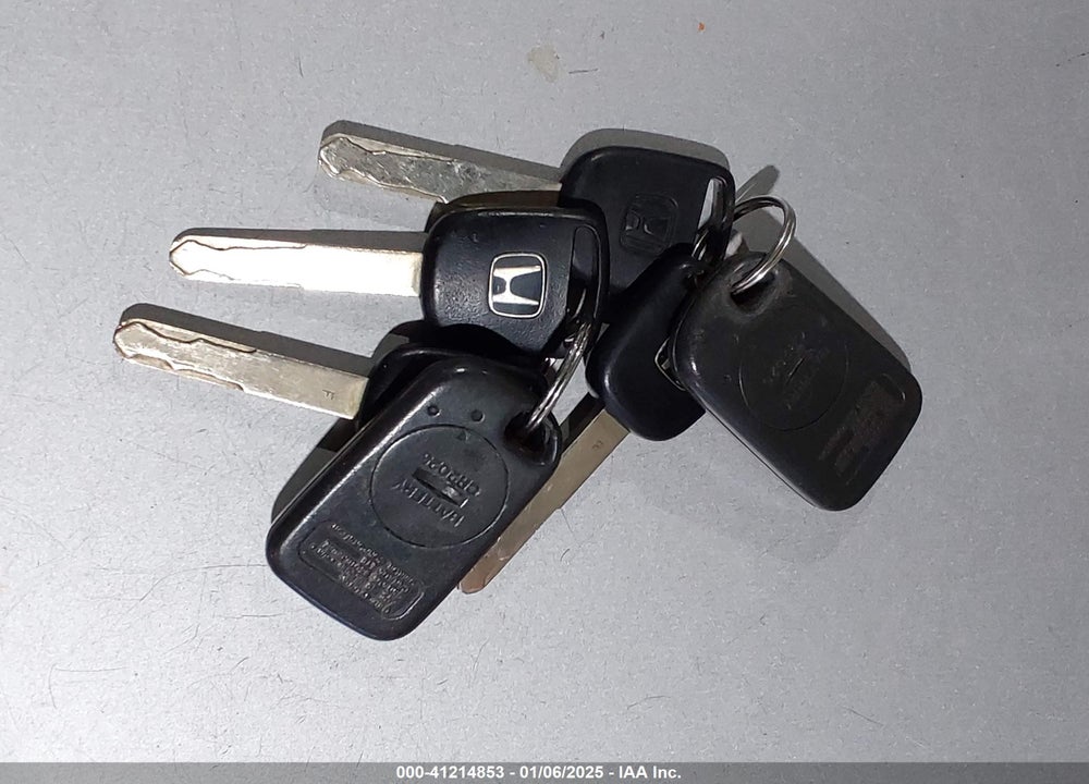 2003 HONDA ODYSSEY EX VIN: 5FNRL18643B122721