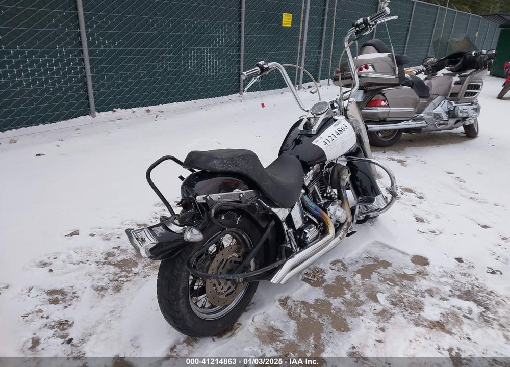 2001 HARLEY-DAVIDSON FLSTCI VIN: 1HD1BWB1X1Y053880