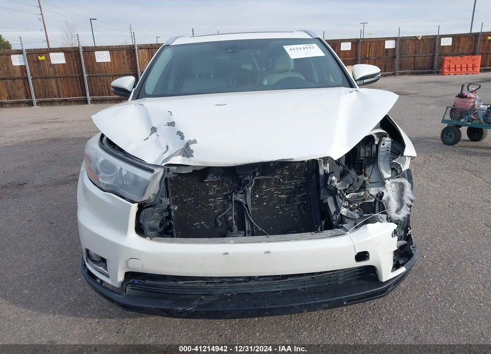 2015 TOYOTA HIGHLANDER LIMITED PLATINUM V6 VIN: 5TDDKRFH3FS208263
