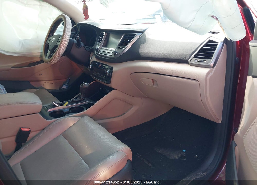 2017 HYUNDAI TUCSON LIMITED VIN: KM8J3CA25HU370390