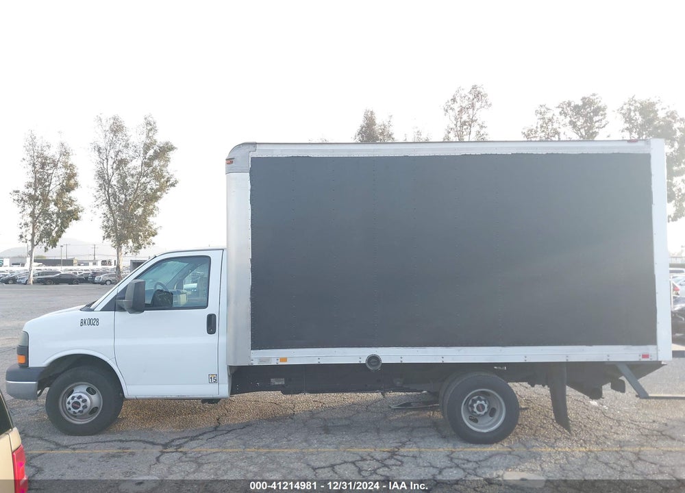 2014 GMC SAVANA CUTAWAY 3500 VIN: 1GD373CG0E1117626