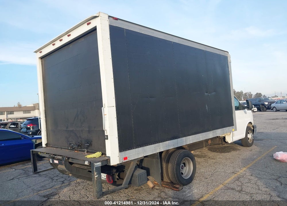 2014 GMC SAVANA CUTAWAY 3500 VIN: 1GD373CG0E1117626