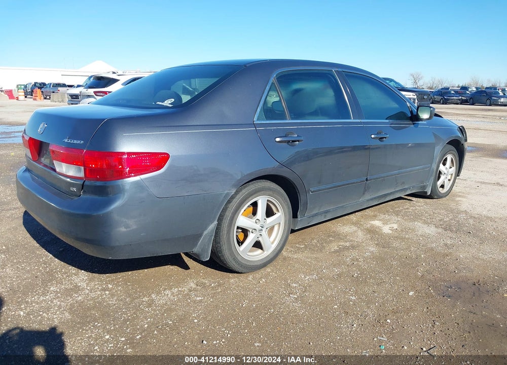 2005 HONDA ACCORD 2.4 EX VIN: 1HGCM567X5A037532