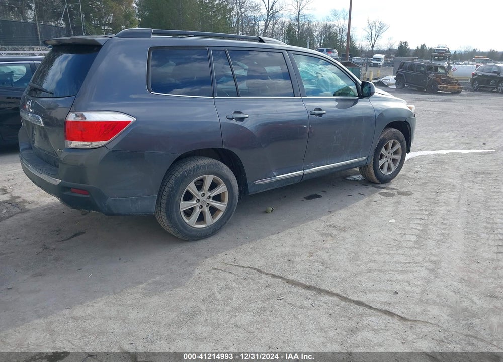 2011 TOYOTA HIGHLANDER VIN: 5TDBK3EH1BS066978