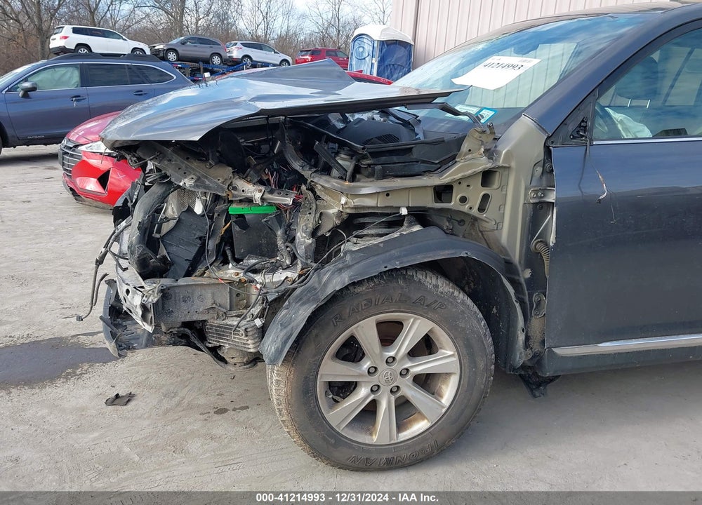 2011 TOYOTA HIGHLANDER VIN: 5TDBK3EH1BS066978