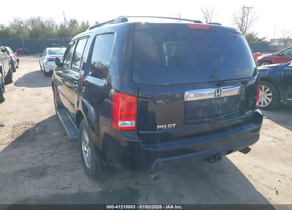 2011 HONDA PILOT EX VIN: 5FNYF4H42BB074895