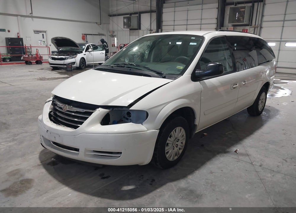 2007 CHRYSLER TOWN & COUNTRY LX VIN: 2A4GP44R37R139026