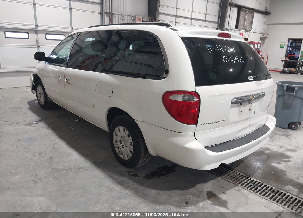 2007 CHRYSLER TOWN & COUNTRY LX VIN: 2A4GP44R37R139026