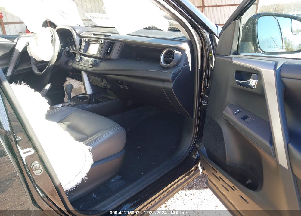2017 TOYOTA RAV4 XLE VIN: 2T3WFREV5HW371311