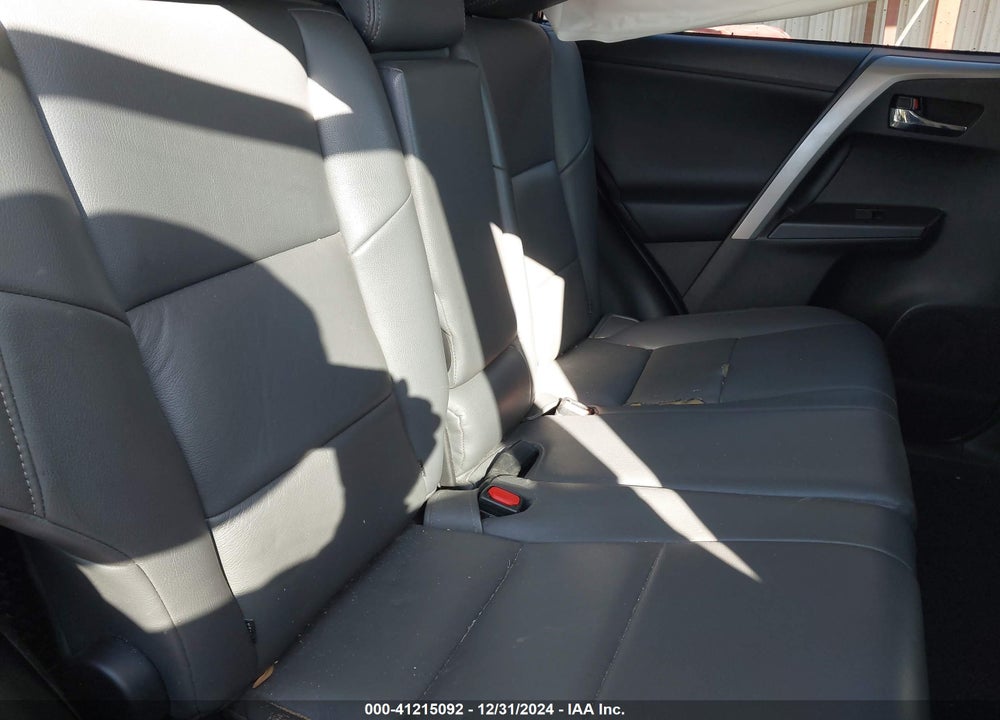 2017 TOYOTA RAV4 XLE VIN: 2T3WFREV5HW371311