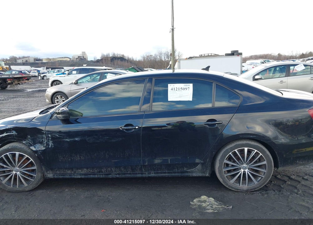 2016 VOLKSWAGEN JETTA 1.8T SPORT VIN: 3VWD17AJ6GM222206